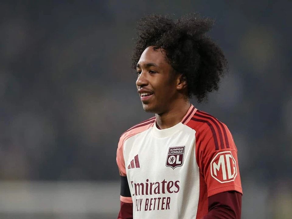 名出色的盘, 带手, 刺带来什么 名出色的盘, 带手, 刺带来什么