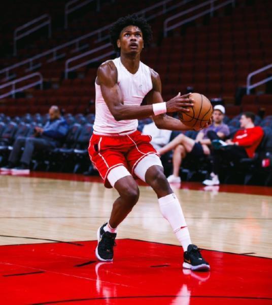 反而都能够, hH 反而都能够, hH