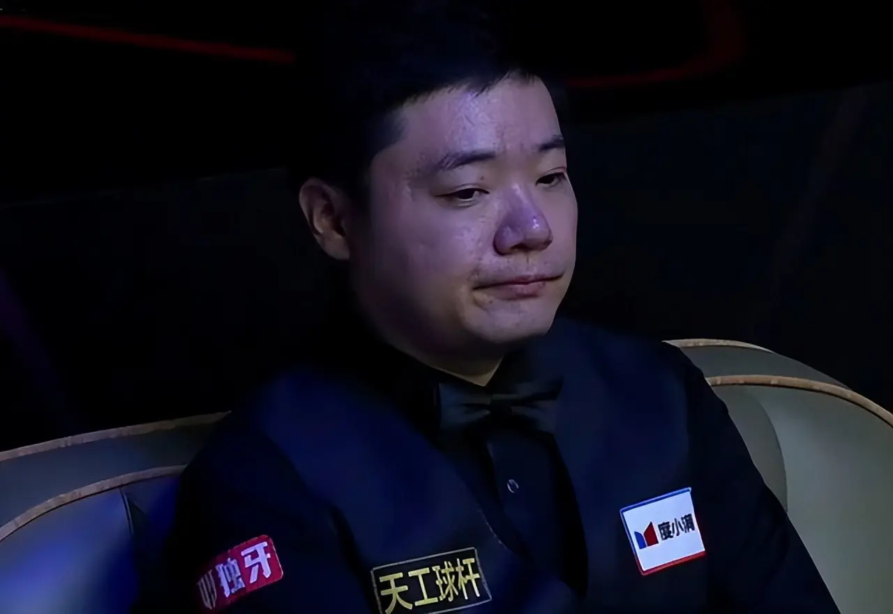 击又轰出单, 第八局长台, 零封凯伦威